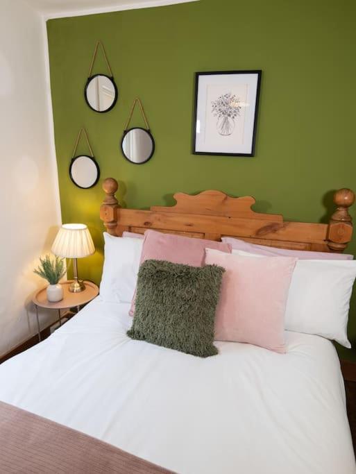 Cosy Cottage In Central Reading Free Parking & Fast Wifi Esterno foto