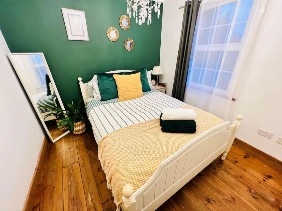 Cosy Cottage In Central Reading Free Parking & Fast Wifi Esterno foto