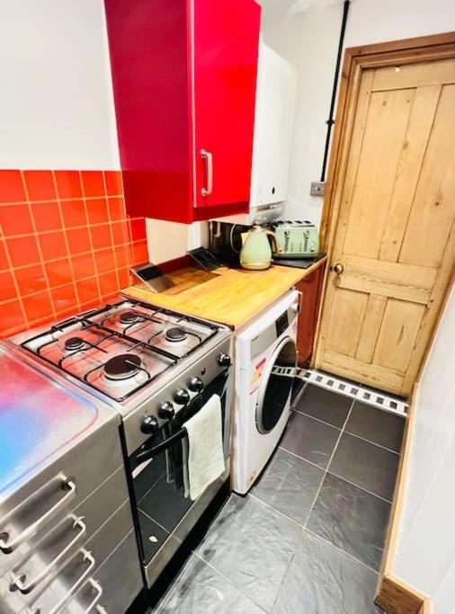 Cosy Cottage In Central Reading Free Parking & Fast Wifi Esterno foto